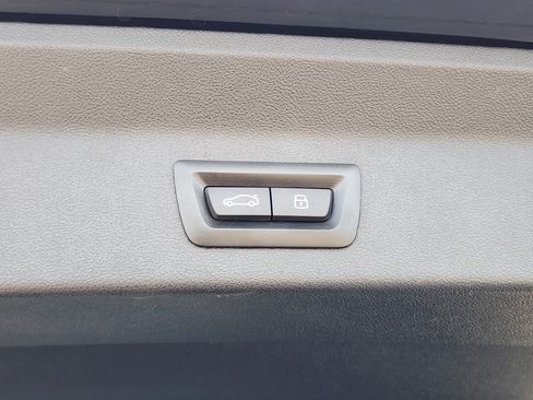 Used 2024 BMW X3 M40i w/ Parking Assistance Package image 43