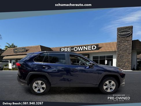 Used 2025 Toyota RAV4 XLE FWD image 8