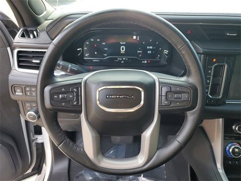 Used 2023 GMC Yukon XL Denali image 20