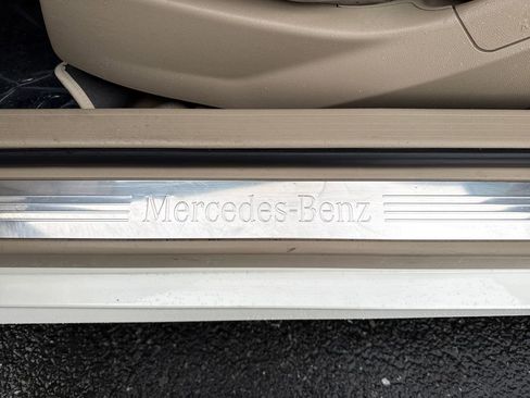 Used 2011 Mercedes-Benz E 550 Coupe image 23