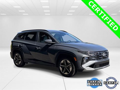 Certified 2025 Hyundai Tucson SEL image 1
