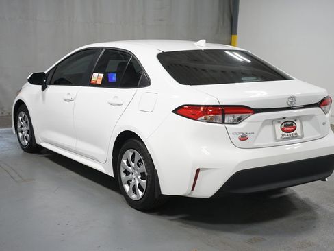 Used 2026 Toyota Corolla LE FWD image 6
