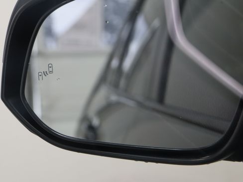 Used 2021 Toyota RAV4 XLE FWD image 22