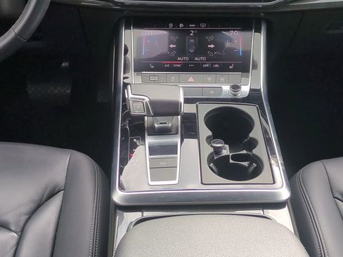 Used 2025 Audi Q7 3.0T Premium Plus AWD/4WD image 21
