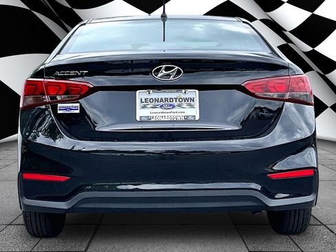 Used 2022 Hyundai Accent SE FWD image 4
