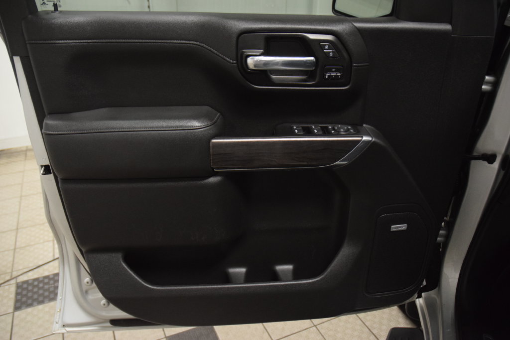 Used 2020 Chevrolet Silverado 1500 LTZ w/ LTZ Premium Package AWD/4WD image 51