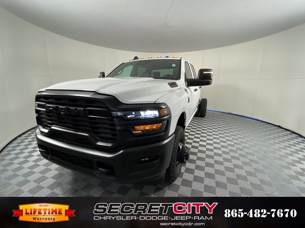New 2027 RAM 3500 Tradesman AWD/4WD image 3