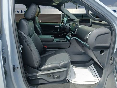 New 2025 Ford Expedition Platinum w/ Stealth Performance Package AWD/4WD image 15