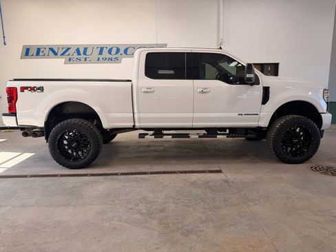 Used 2019 Ford F250 Lariat image 1