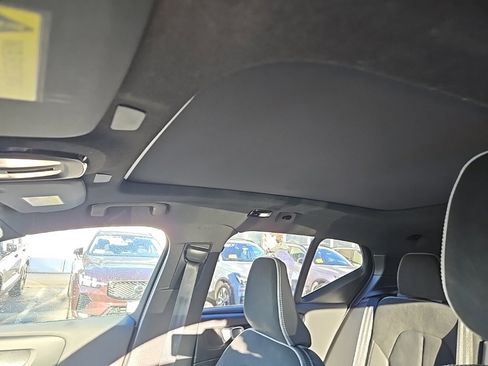 Certified 2024 Volvo XC40 Recharge Ultimate w/ Protection Package Premier image 12