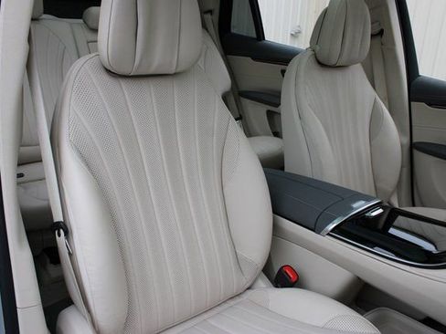 Used 2023 Mercedes-Benz EQS 450+ SUV w/ Exclusive Trim Package image 13