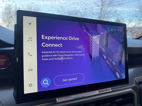 Certified 2024 Toyota Tacoma TRD Off-Road image 25