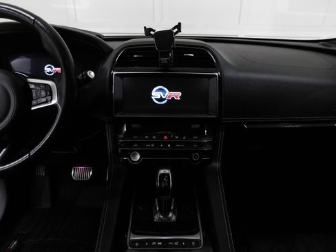 Used 2020 Jaguar F-PACE SVR AWD/4WD image 43