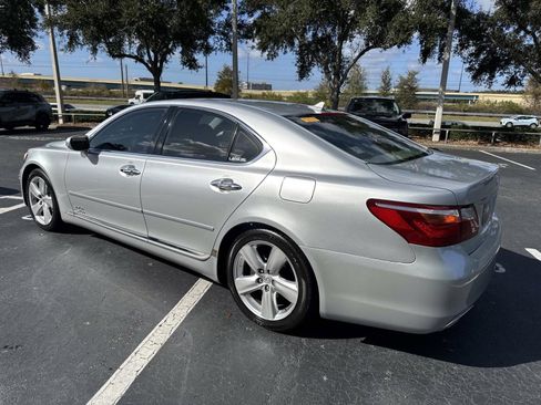 Used 2011 Lexus LS 460 image 4