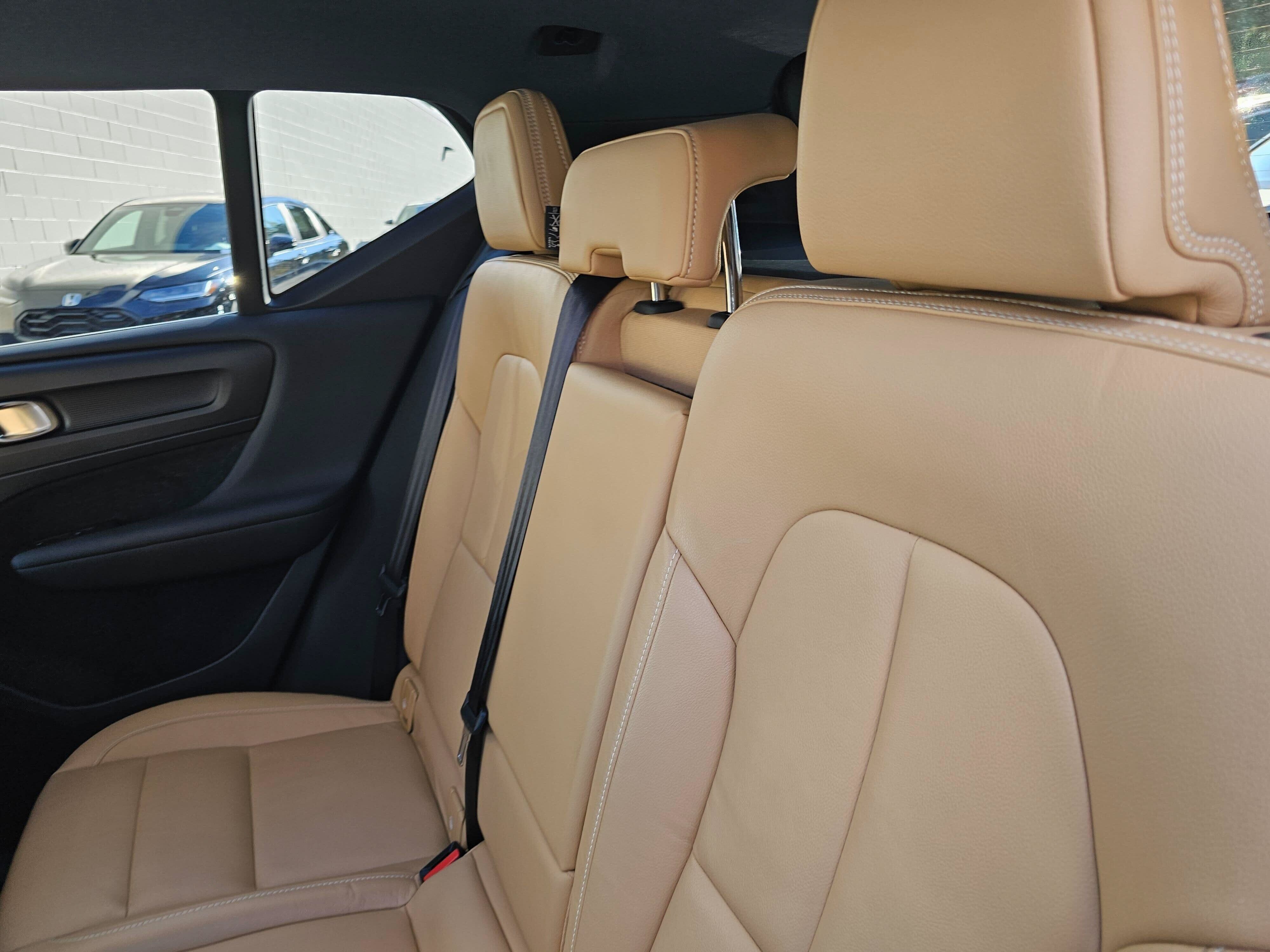 Used 2019 Volvo XC40 T5 Inscription AWD/4WD image 21