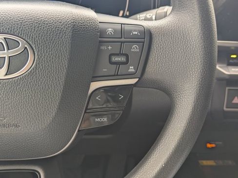 Used 2025 Toyota Camry LE image 22