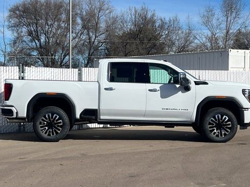 New 2026 GMC Sierra 3500 Denali Ultimate AWD/4WD image 3