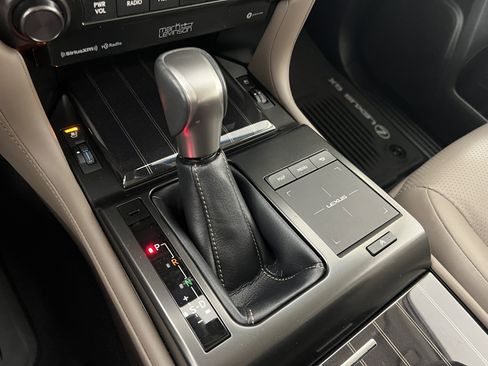 Used 2022 Lexus GX 460 Luxury w/ Sport Design Package image 34