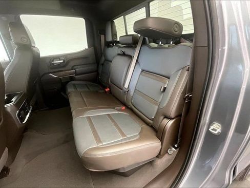 Used 2020 GMC Sierra 1500 Denali w/ Denali Ultimate Package AWD/4WD image 19