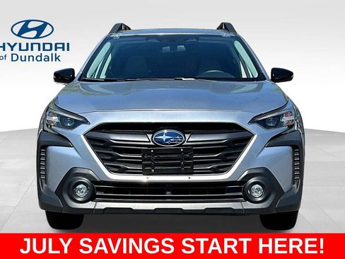 Used 2023 Subaru Outback Premium AWD/4WD image 2