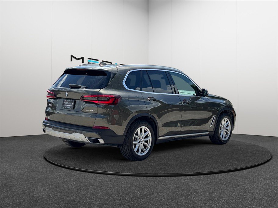 Used 2022 BMW X5 xDrive40i w/ Premium Package AWD/4WD image 9