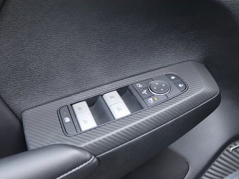 New 2026 Mitsubishi Outlander SE image 23