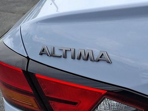 Used 2023 Nissan Altima 2.5 SR AWD/4WD image 34