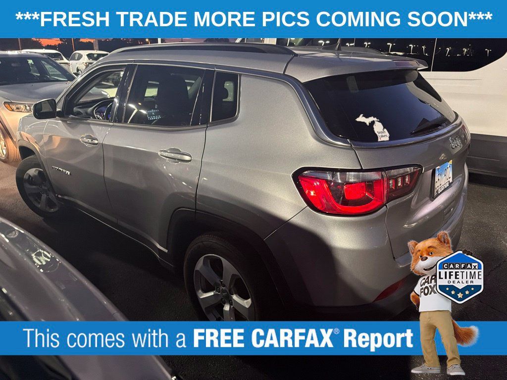 Used 2019 Jeep Compass Latitude w/ Cold Weather Group FWD image 5
