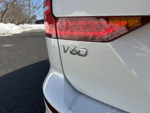 Certified 2025 Volvo V60 B5 Cross Country Plus image 38