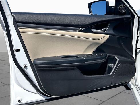 Used 2020 Honda Civic EX-L image 21