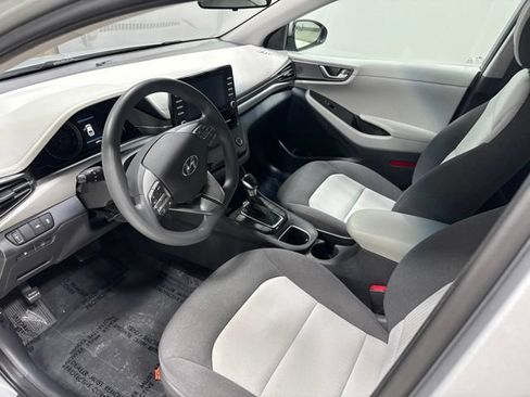 Used 2020 Hyundai Ioniq Blue FWD image 12