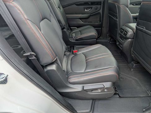 Certified 2023 Honda Pilot TrailSport image 20