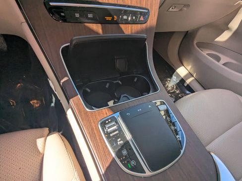 Certified 2022 Mercedes-Benz GLC 300 4MATIC image 6