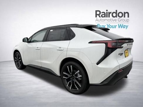 New 2026 Subaru Solterra AWD/4WD image 5