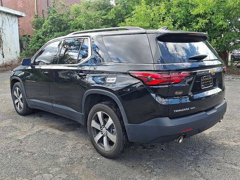 Certified 2023 Chevrolet Traverse LT w/ LT Premium Package AWD/4WD image 5