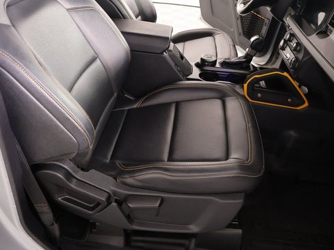 Used 2022 Ford Bronco Badlands w/ Sasquatch Package image 14