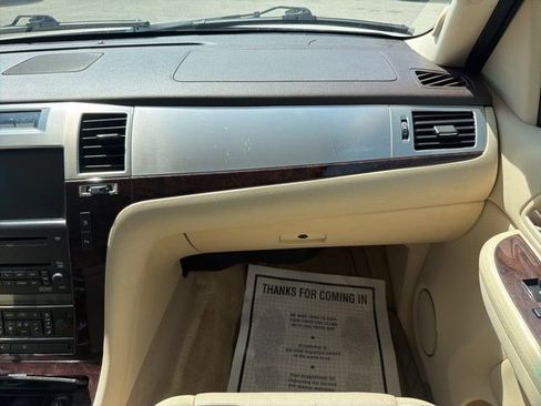 Used 2008 Cadillac Escalade ESV AWD image 20