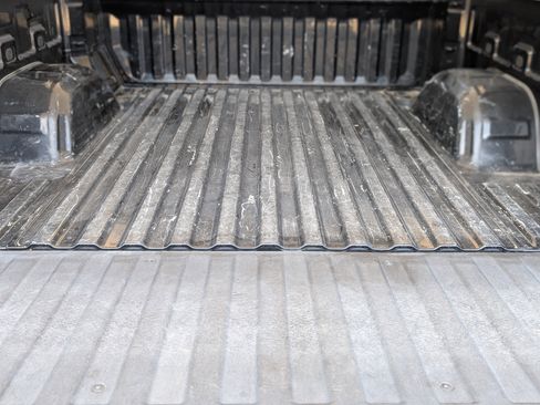 Used 2019 Chevrolet Silverado 1500 LT w/ All-Star Edition image 18