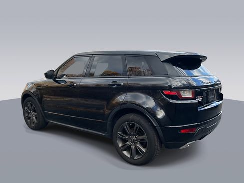 Used 2019 Land Rover Range Rover Evoque Landmark Edition image 5