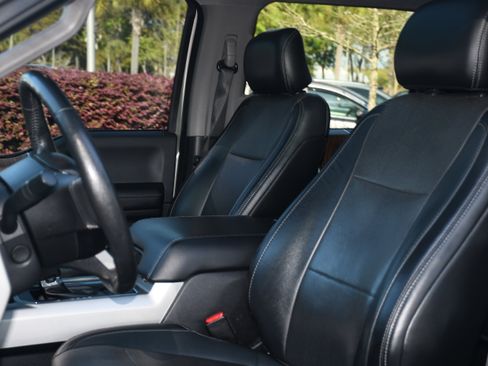 Used 2017 Ford F150 Lariat w/ Equipment Group 502A Luxury image 13