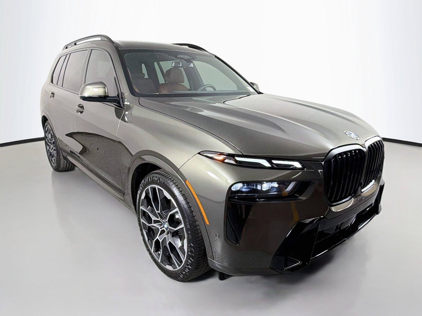 New 2027 BMW X7 xDrive40i w/ M Sport Package AWD/4WD image 3