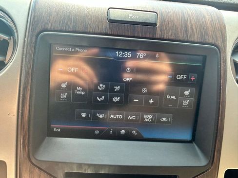 Used 2014 Ford F150 Lariat w/ Equipment Group 501A Mid AWD/4WD image 21