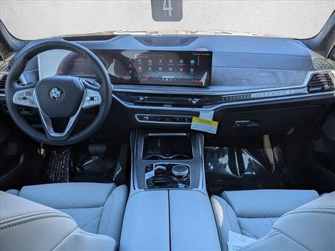 Used 2026 BMW X7 xDrive40i w/ Premium Package AWD/4WD image 15
