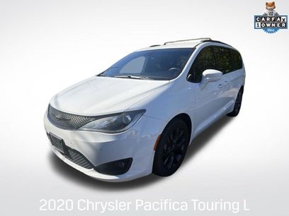 Used 2020 Chrysler Pacifica Touring-L w/ Advanced Safetytec Group