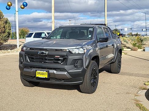 New 2025 Chevrolet Colorado Trail Boss w/ Midnight Edition image 4