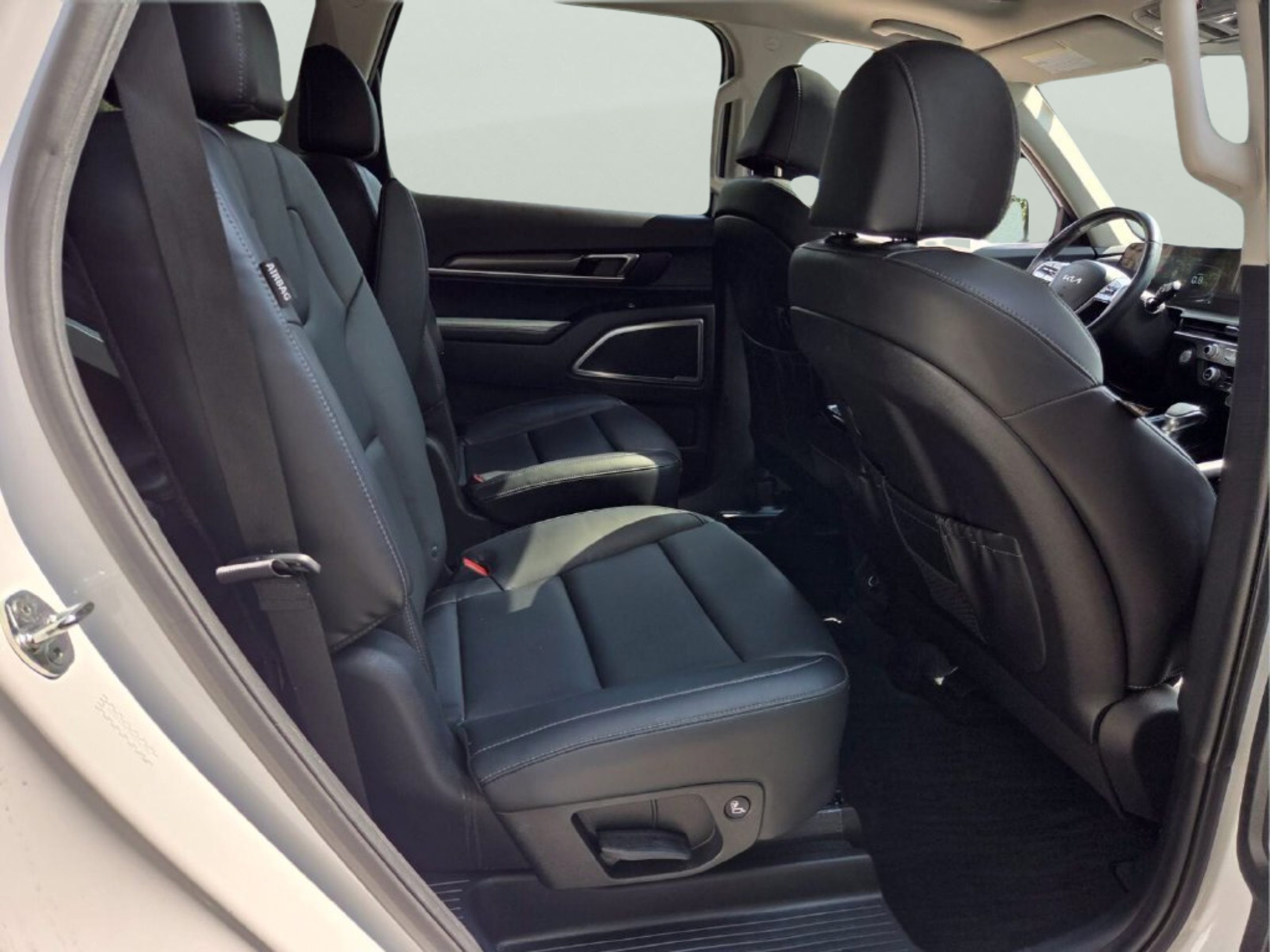 Used 2024 Kia Telluride S w/ S Sunroof Package FWD image 15