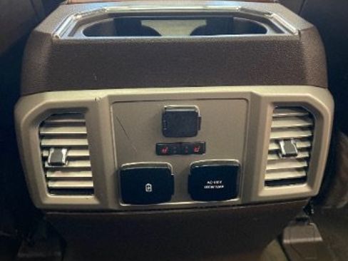 Used 2019 Ford F150 King Ranch w/ Equipment Group 601A Luxury AWD/4WD image 23