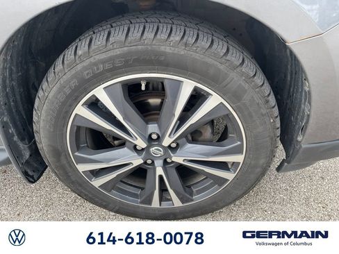 Used 2018 Nissan Pathfinder Platinum w/ Cargo Package AWD/4WD image 15