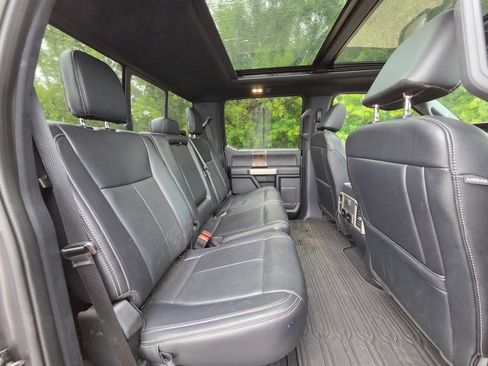 Used 2022 Ford F250 Lariat w/ Tremor Off-Road Package AWD/4WD image 28