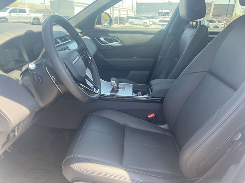 New 2026 Land Rover Range Rover Velar Dynamic SE image 4